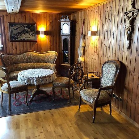 Haus Diezig Goms エクステリア 写真
