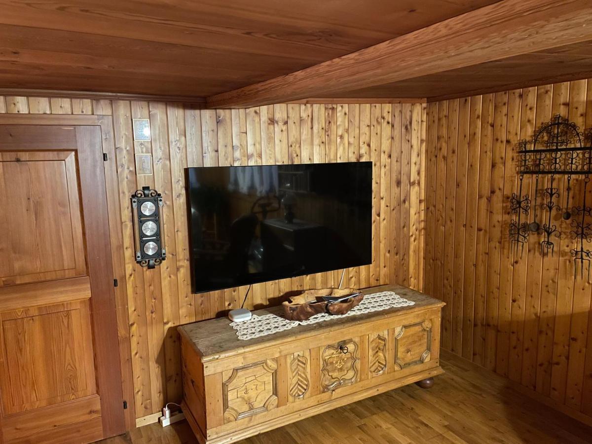 Haus Diezig Goms エクステリア 写真